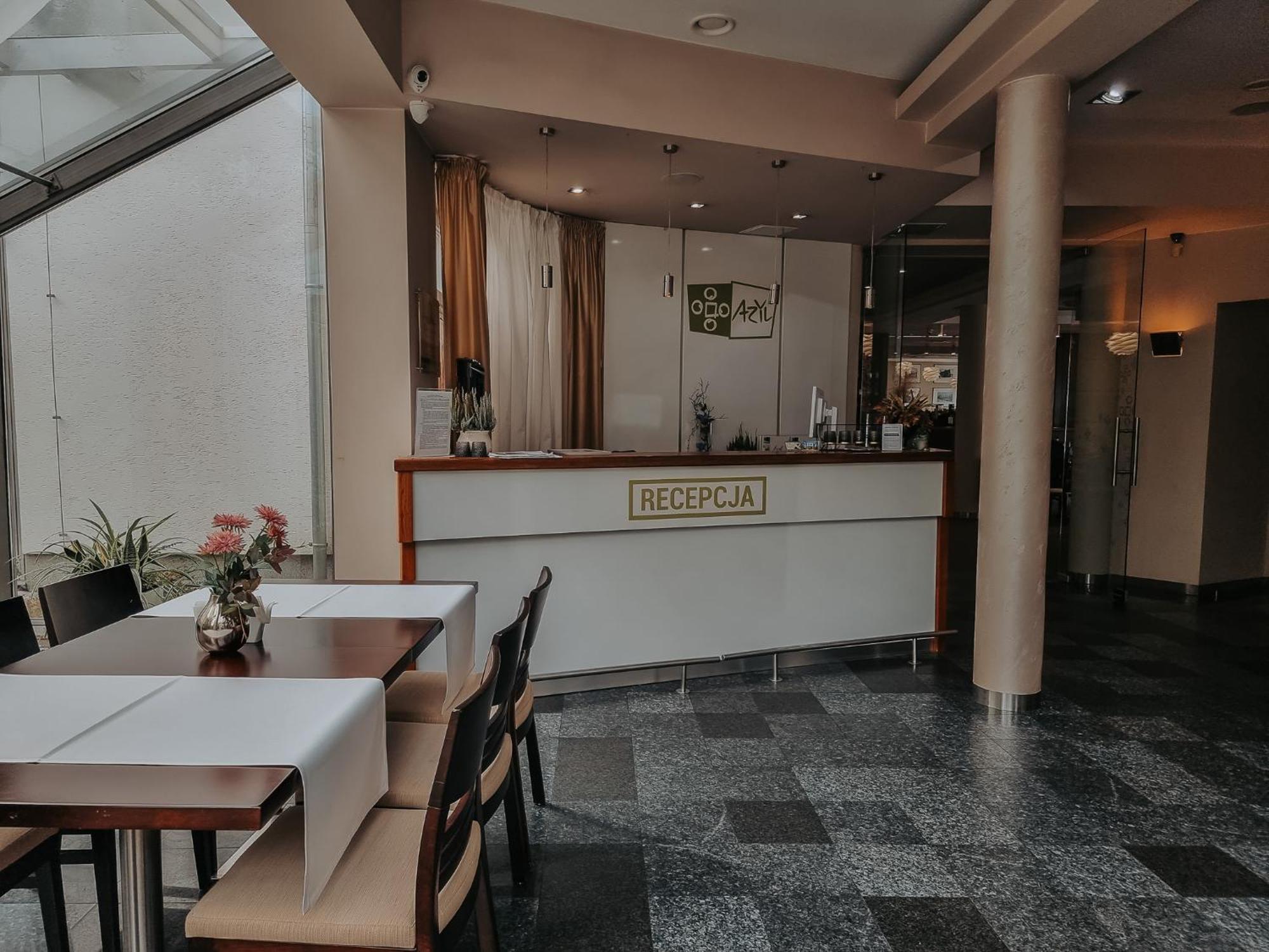 Zajazd Azyl Inn Kąty Wrocławskie Zewnętrze zdjęcie